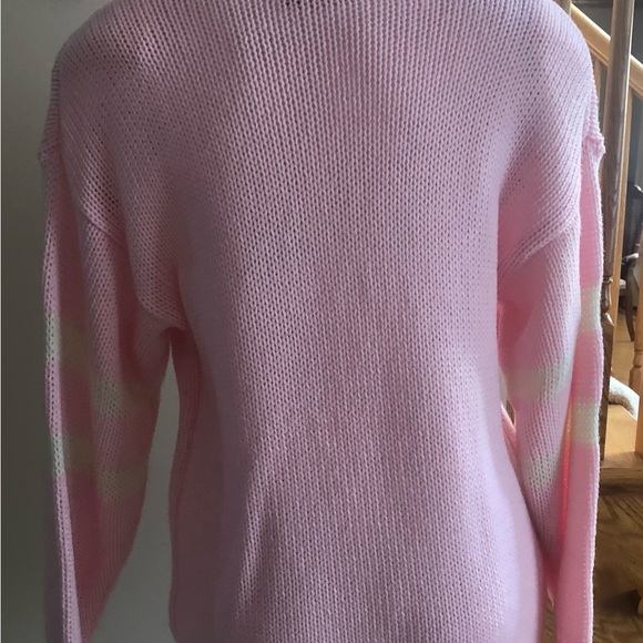 Beautiful Vintage Pink and White Cat Sweater Size Small - Picture 3 of 4